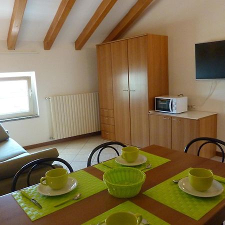 Residence Riva Del Lario Gravedona Kültér fotó