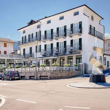 Residence Riva Del Lario Gravedona Kültér fotó