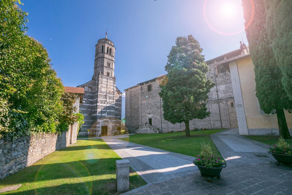 Residence Riva Del Lario Gravedona Kültér fotó
