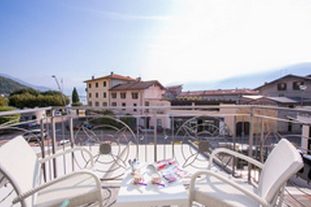Residence Riva Del Lario Gravedona Kültér fotó