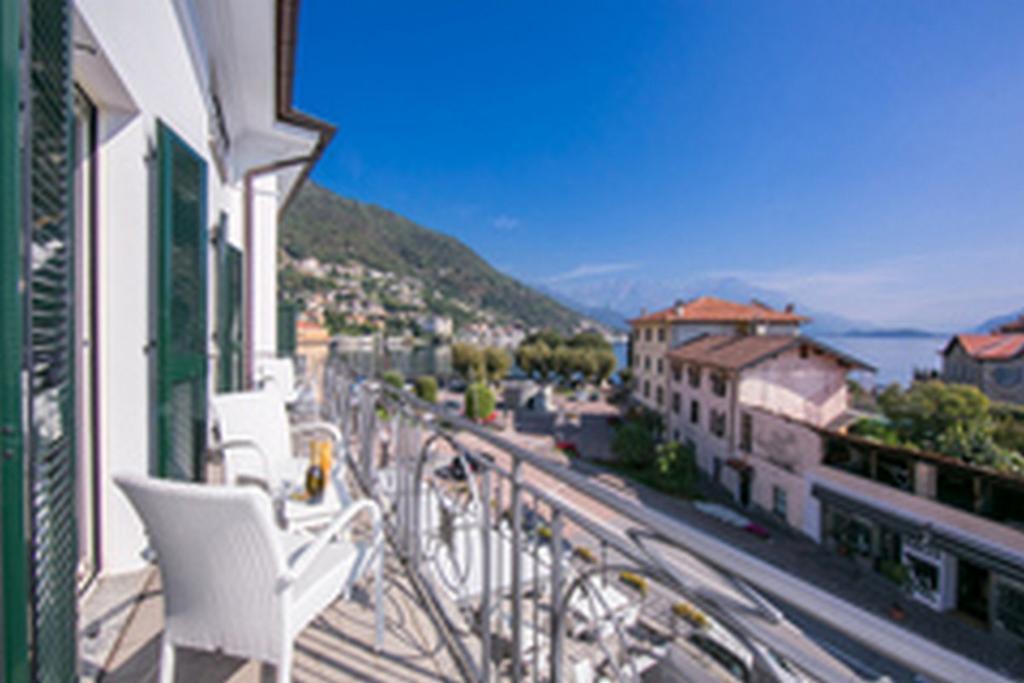 Residence Riva Del Lario Gravedona Kültér fotó