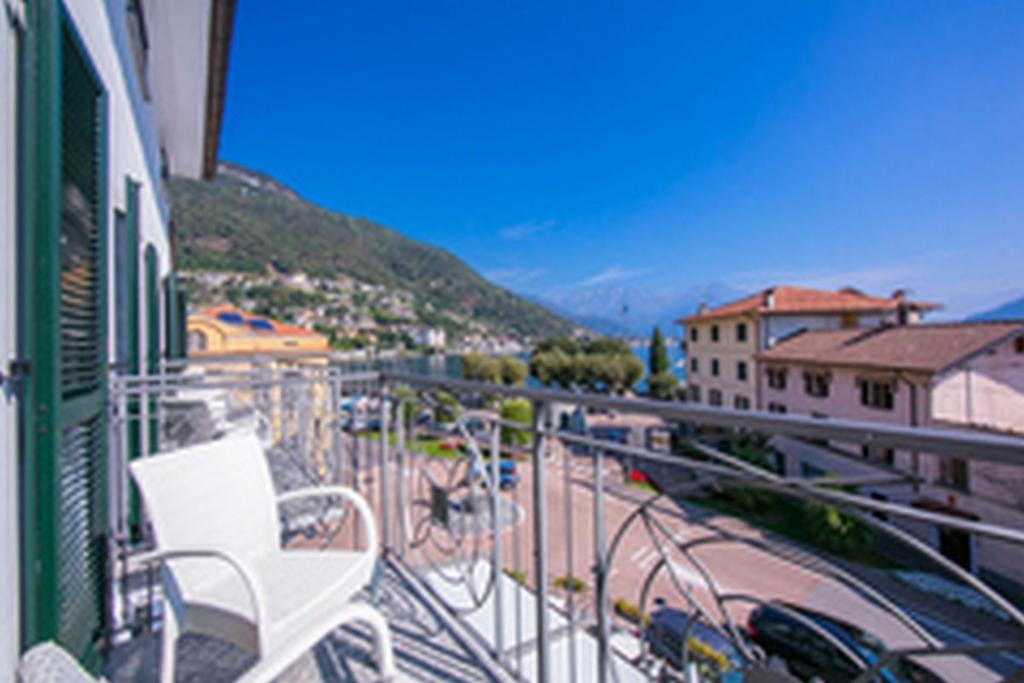 Residence Riva Del Lario Gravedona Kültér fotó